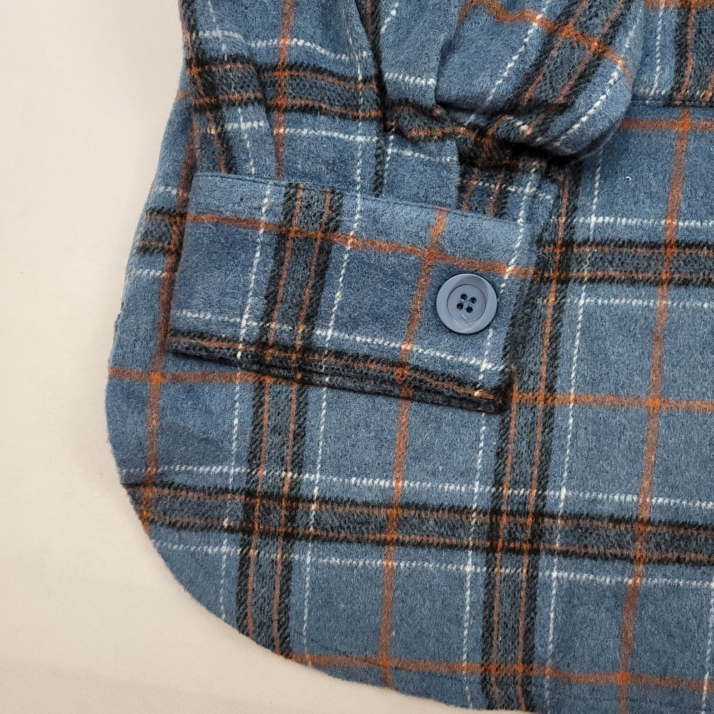 NWT Oversized blue plaid flannel jacket - Picture 3 of 6